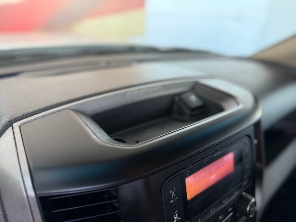 Vehicle image 40 of 57