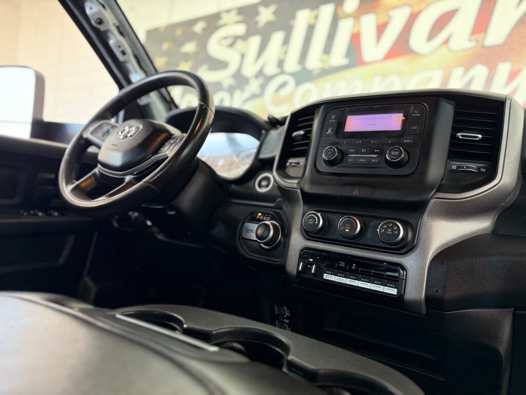 Vehicle image 55 of 57
