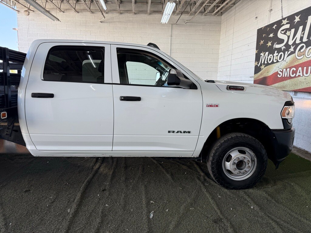 Vehicle image 11 of 57