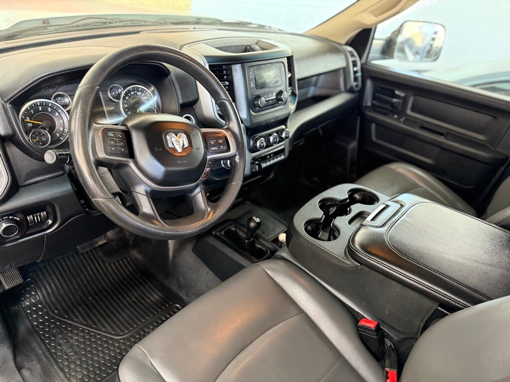Vehicle image 26 of 57