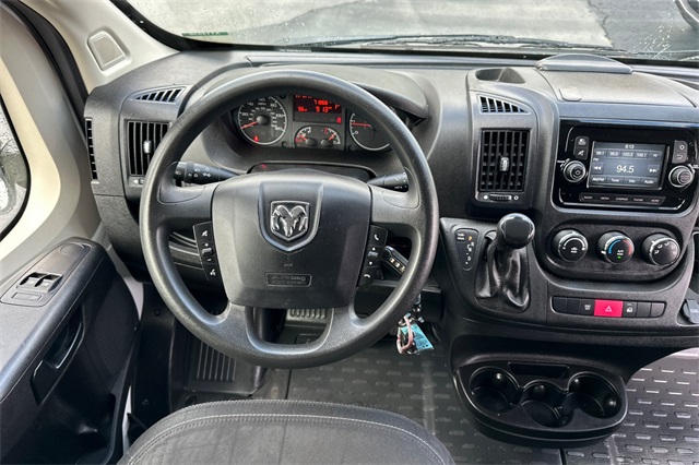 Vehicle image 16 of 42