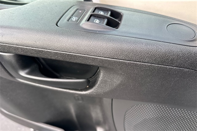 Vehicle image 11 of 42