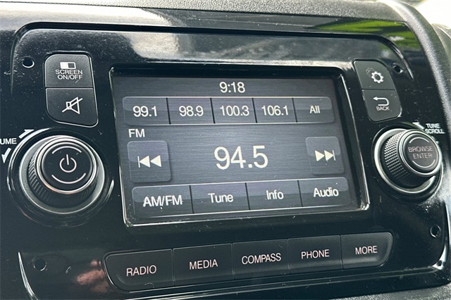 Vehicle image 23 of 42