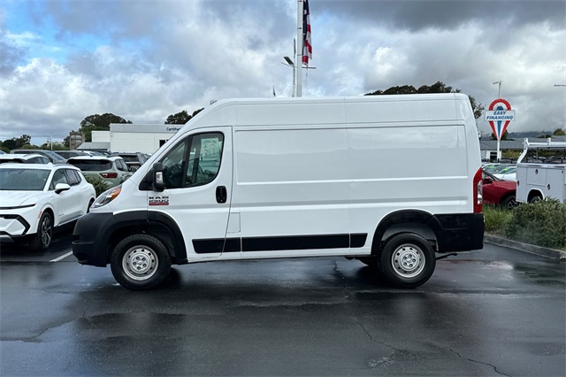 Vehicle image 2 of 42