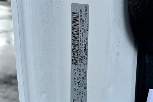 Vehicle image 36 of 42
