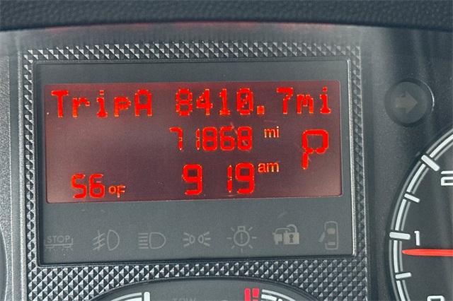 Vehicle image 31 of 42
