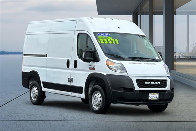 Vehicle image 8 of 42