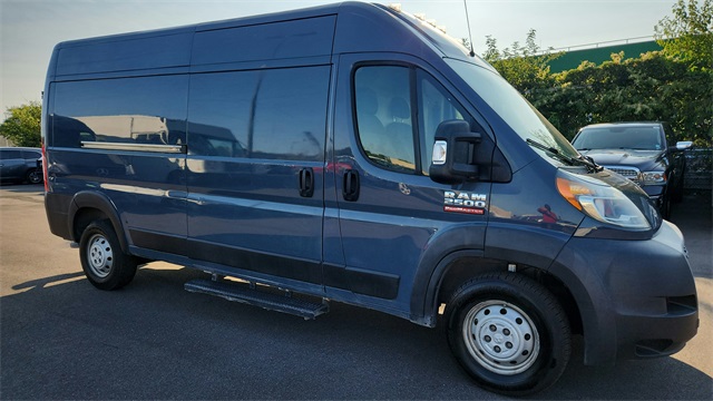 Vehicle image 3 of 25