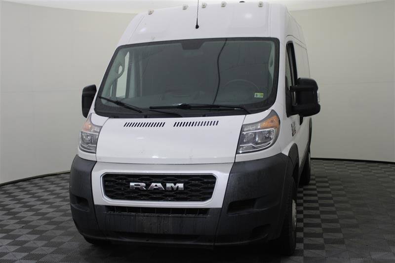 Vehicle image 5 of 32