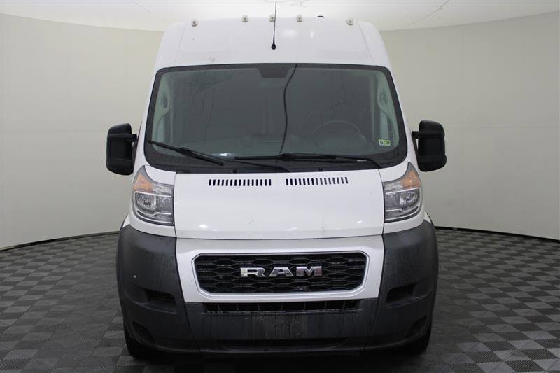 Vehicle image 3 of 32