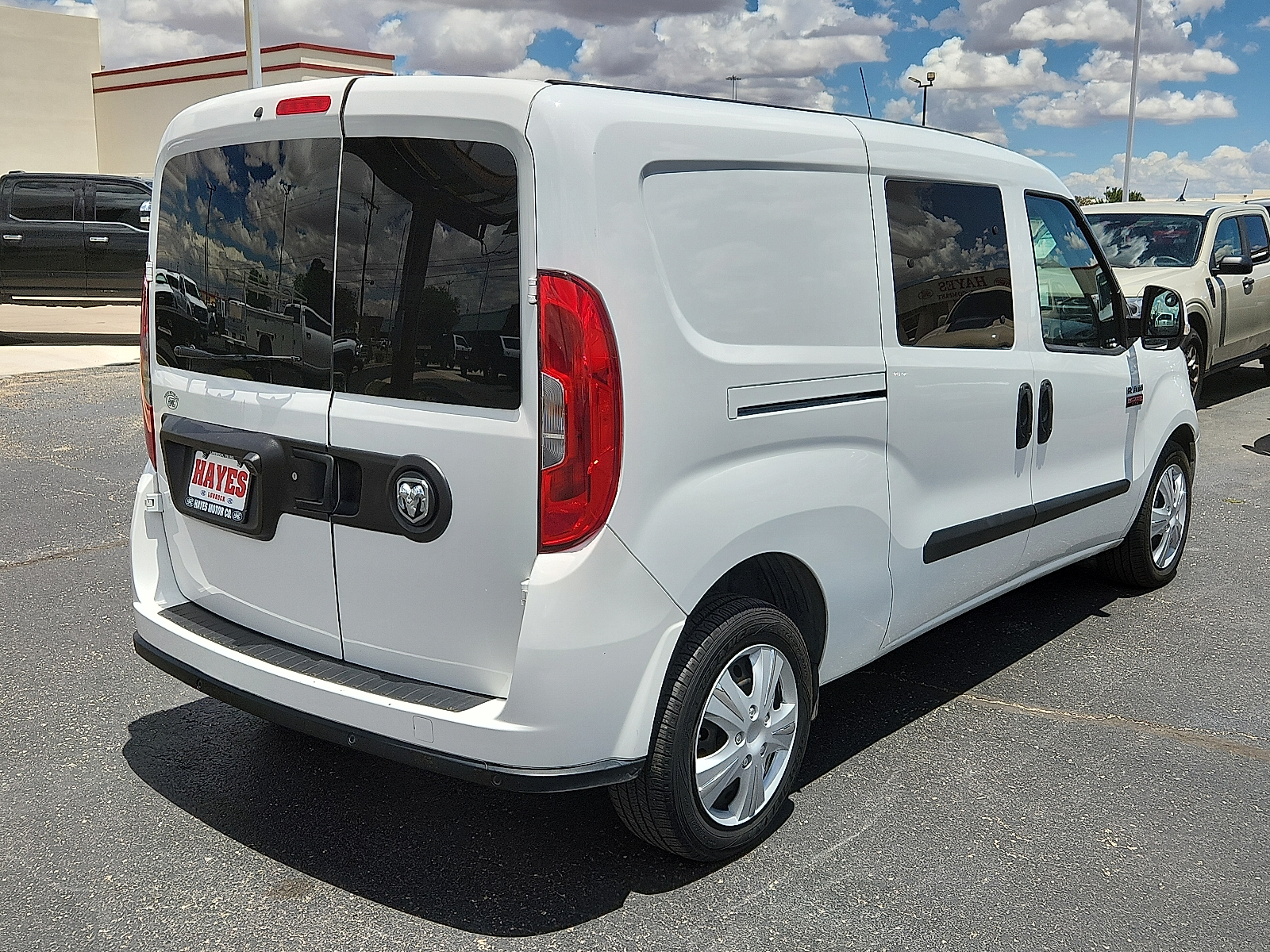 Vehicle image 3 of 16