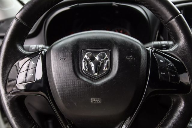 Vehicle image 23 of 48