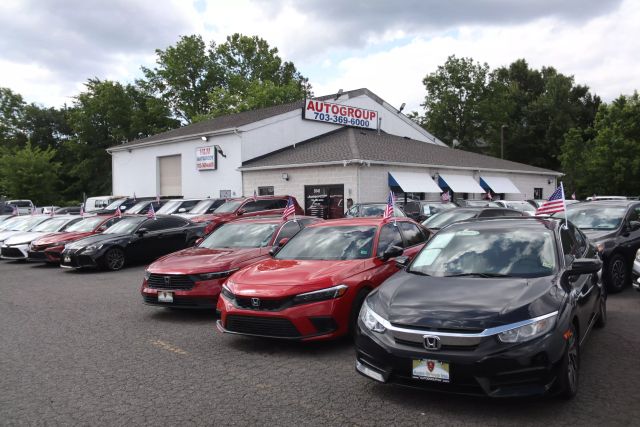 Vehicle image 5 of 48