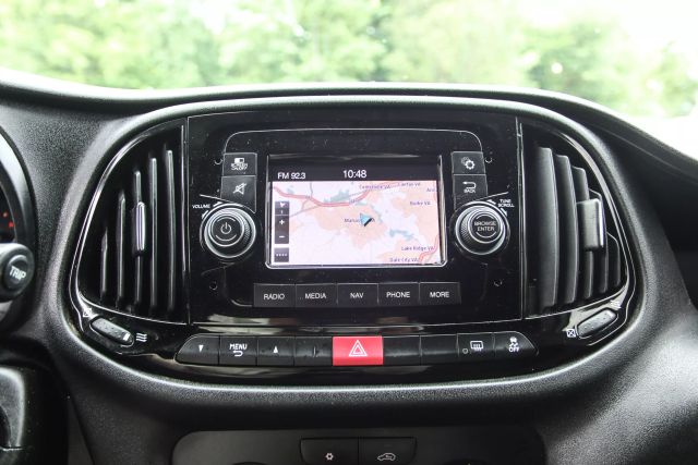 Vehicle image 22 of 48