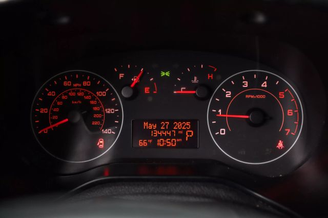 Vehicle image 26 of 48