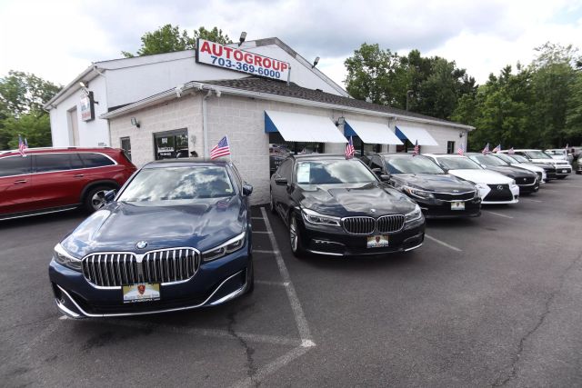 Vehicle image 11 of 48