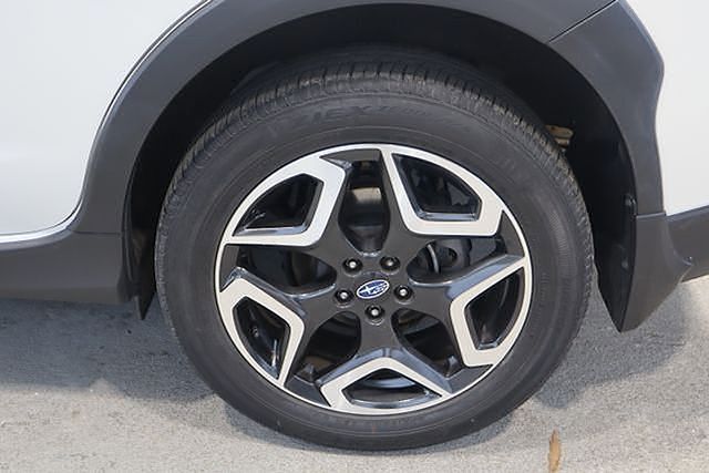 2019 Subaru Crosstrek Limited Image 7 of 52