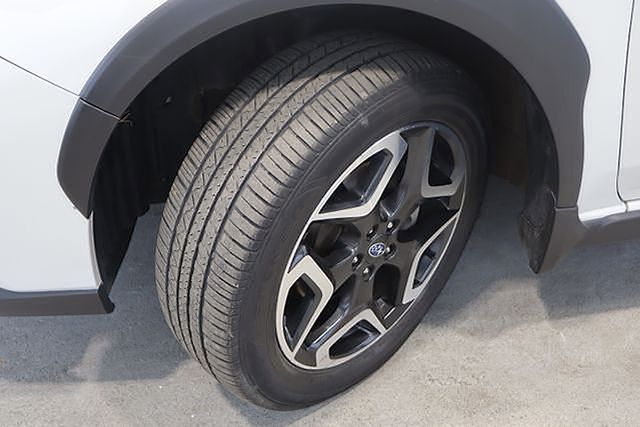 2019 Subaru Crosstrek Limited Image 8 of 52