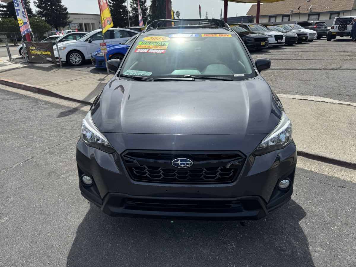 2019 Subaru Crosstrek Premium Image 2 of 19
