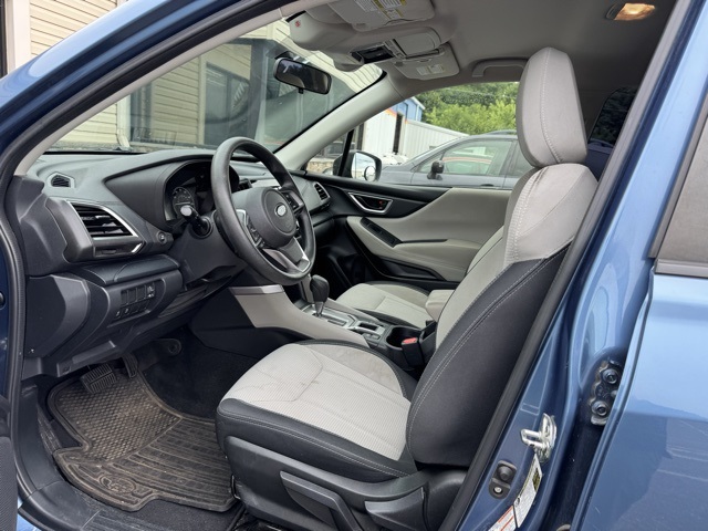 Vehicle image 6 of 6