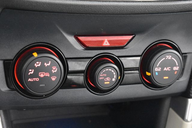Vehicle image 29 of 32