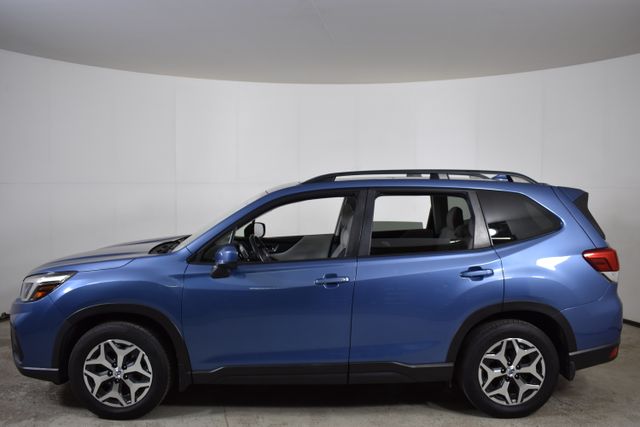 Vehicle image 9 of 32