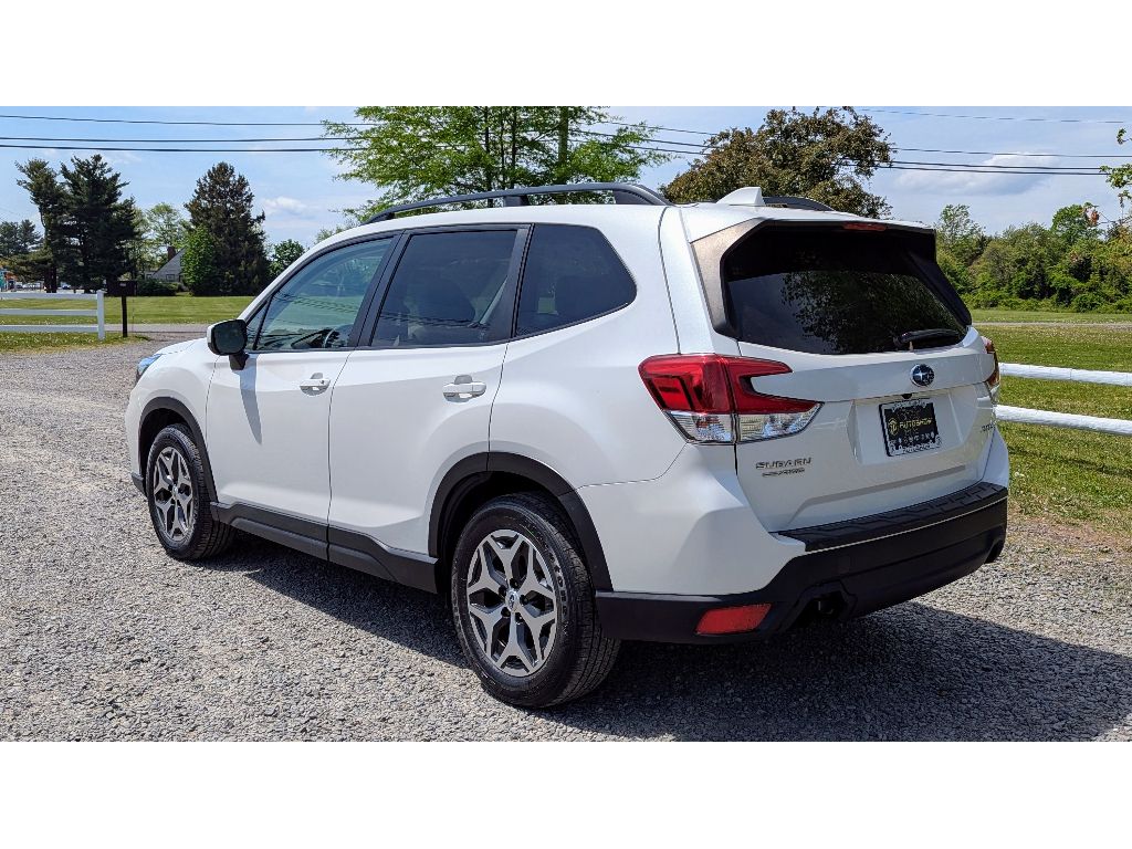 Vehicle image 7 of 29