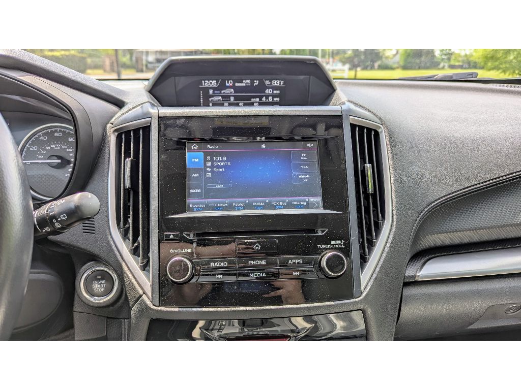 Vehicle image 22 of 29