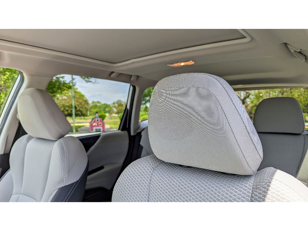 Vehicle image 15 of 29