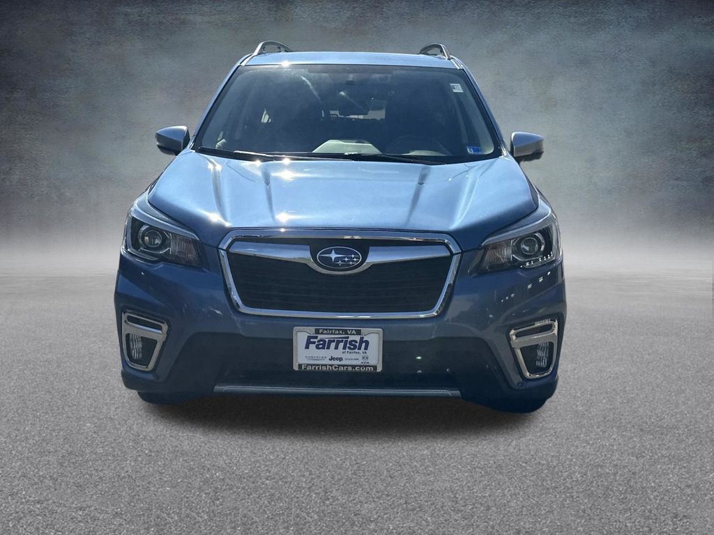 2019 Subaru Forester Touring Image 2 of 29