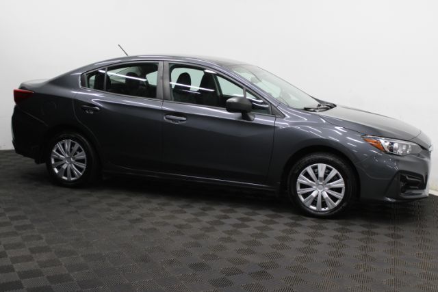 2019 Subaru Impreza Base Image 2 of 24
