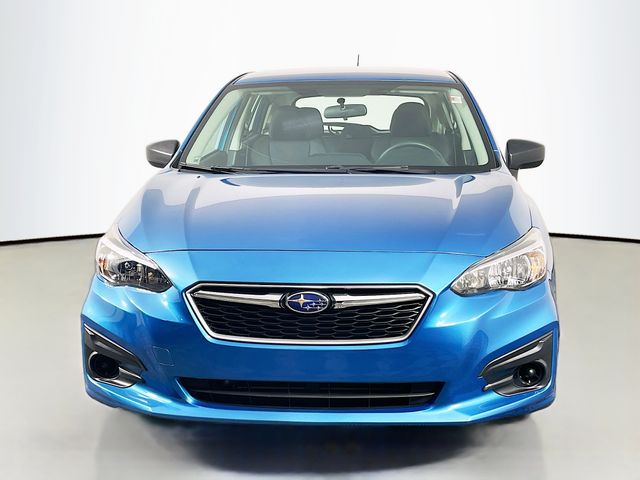 2019 Subaru Impreza Base Image 2 of 30