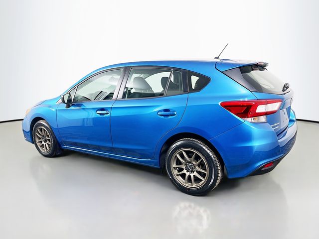 2019 Subaru Impreza Base Image 7 of 30