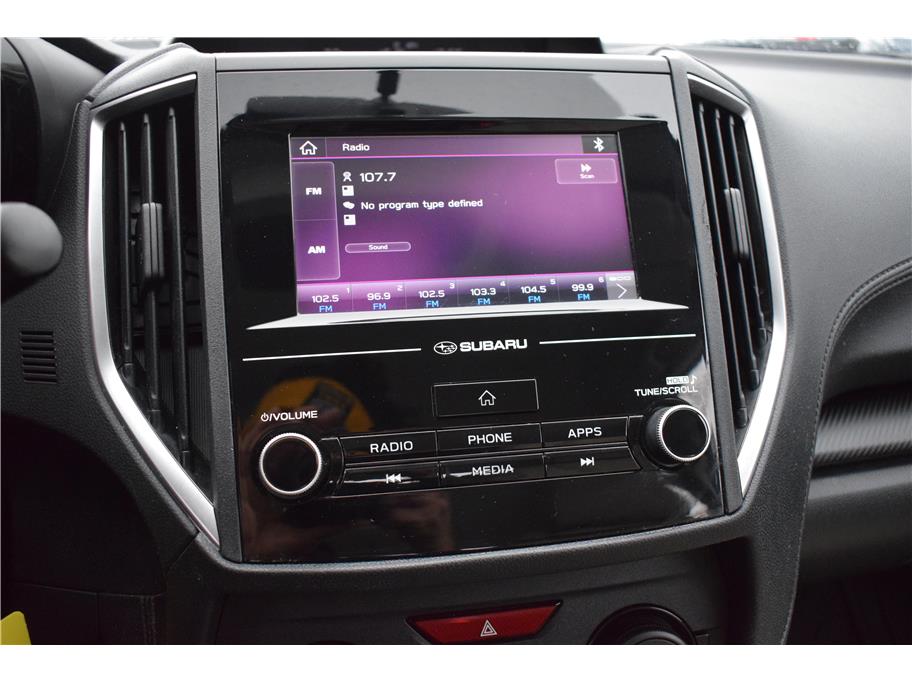 Vehicle image 16 of 31