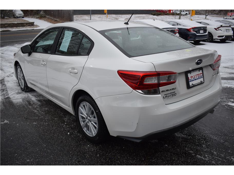 Vehicle image 11 of 31