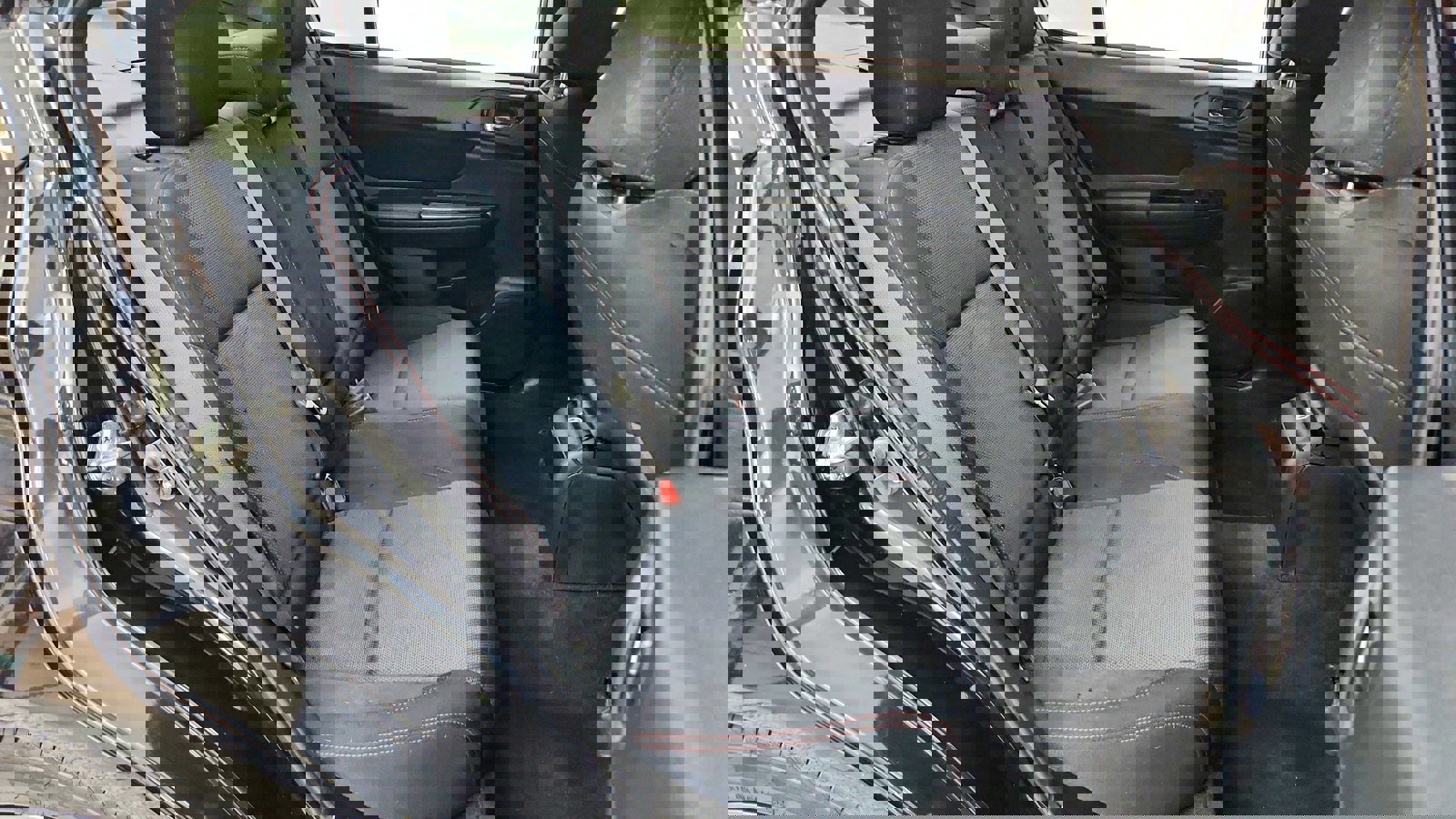 Vehicle image 24 of 48