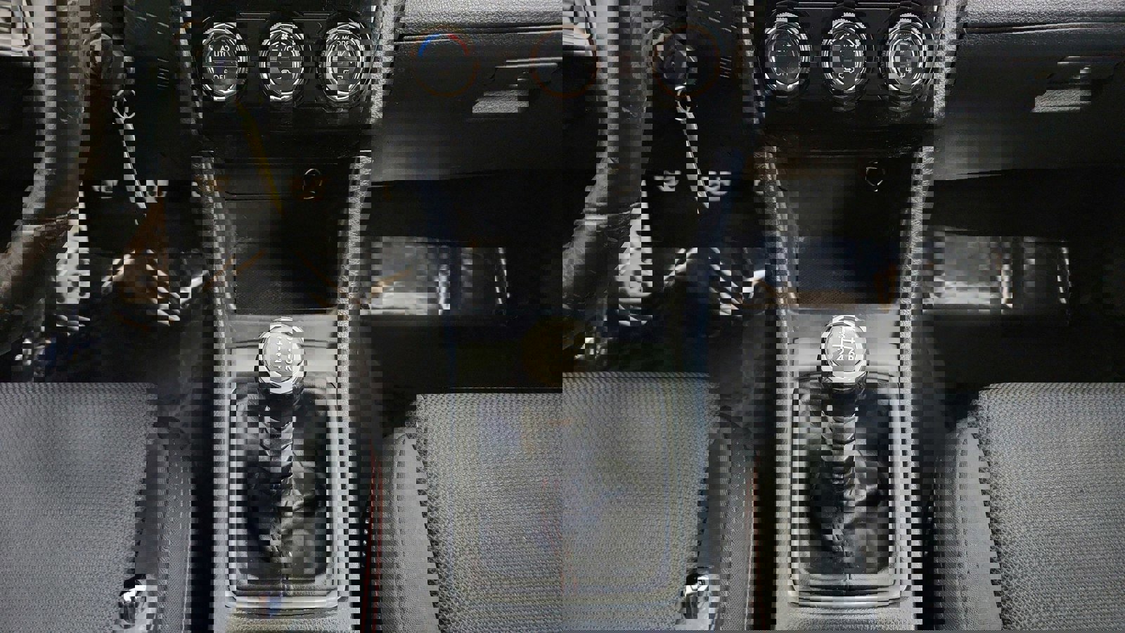 Vehicle image 45 of 48
