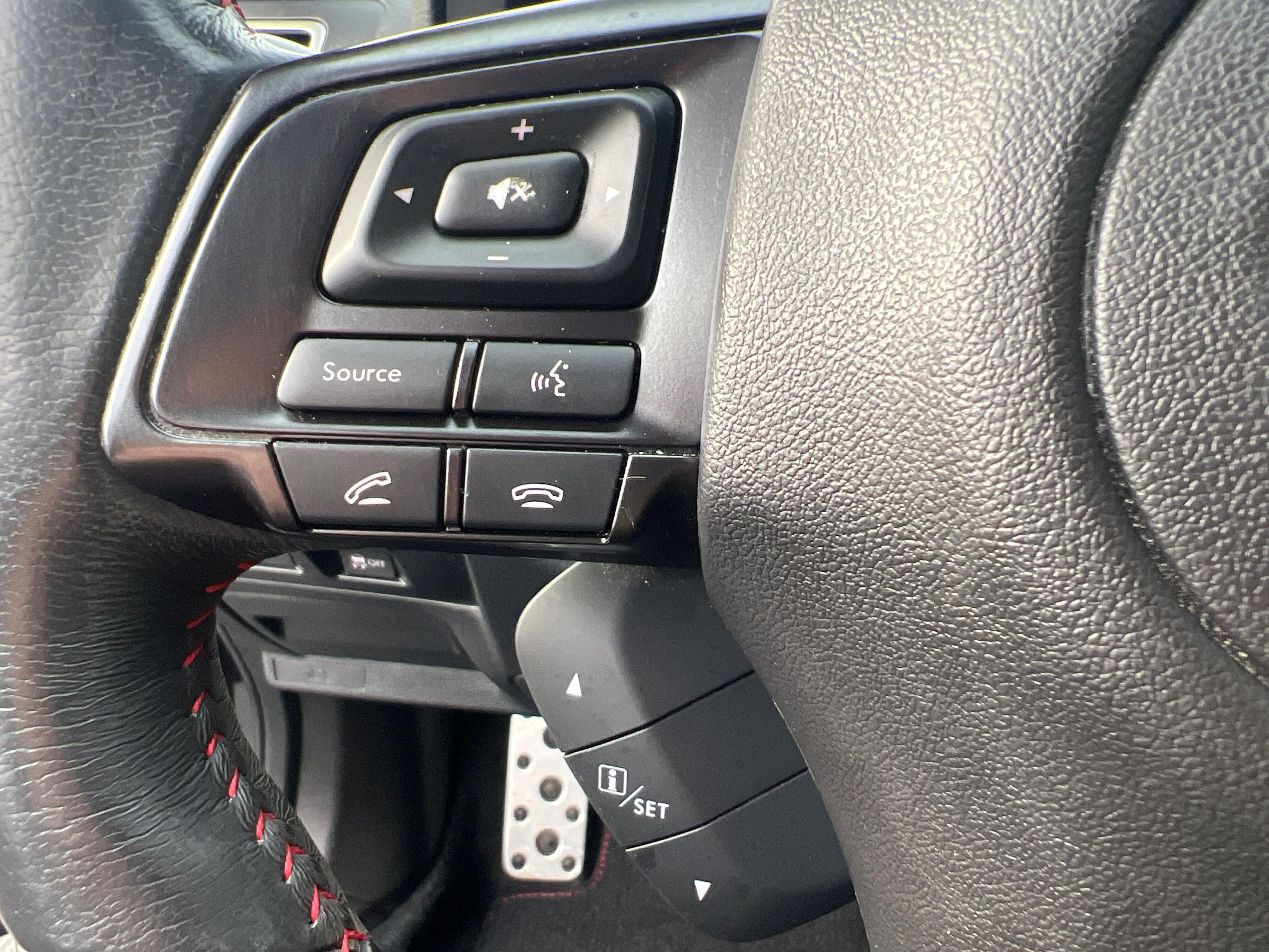 Vehicle image 17 of 23