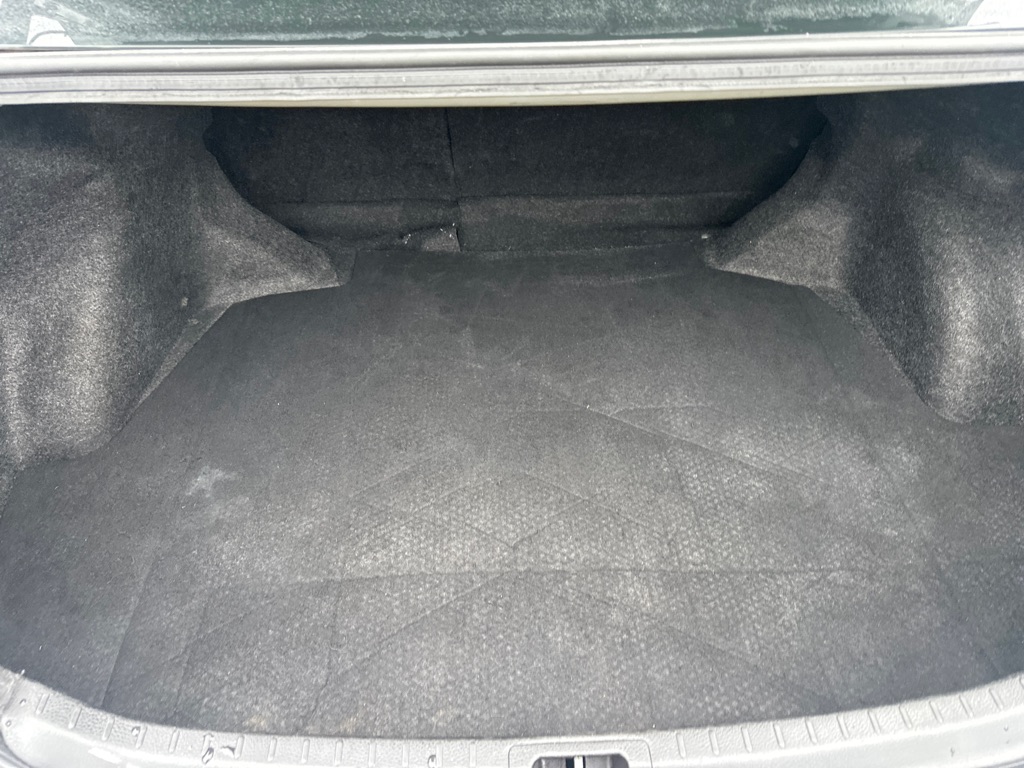 Vehicle image 31 of 38