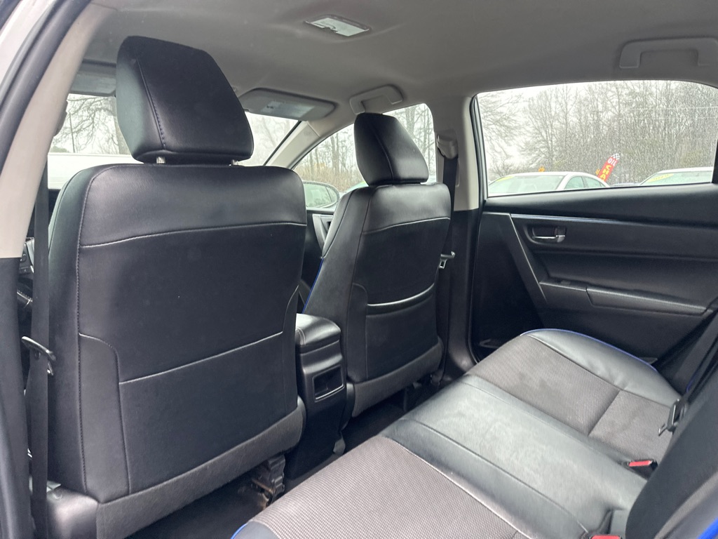 Vehicle image 15 of 38