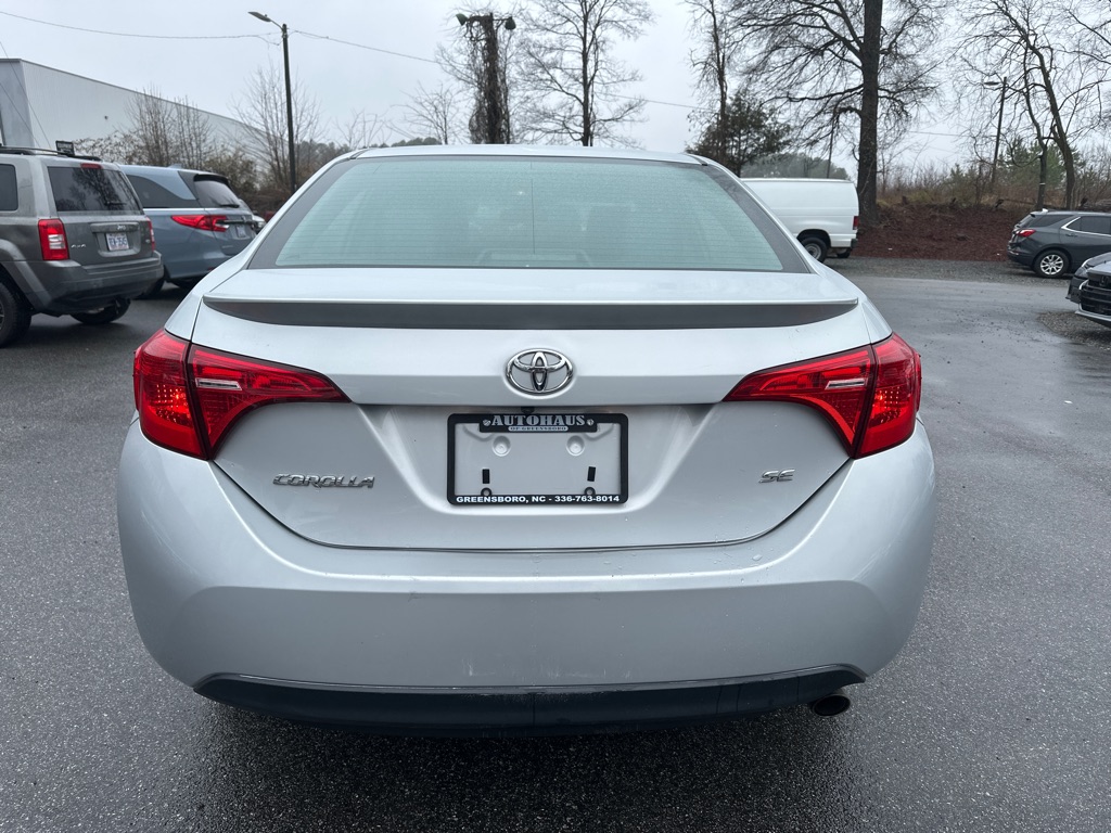 Vehicle image 7 of 38