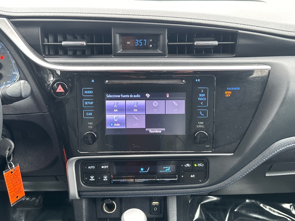 Vehicle image 25 of 38