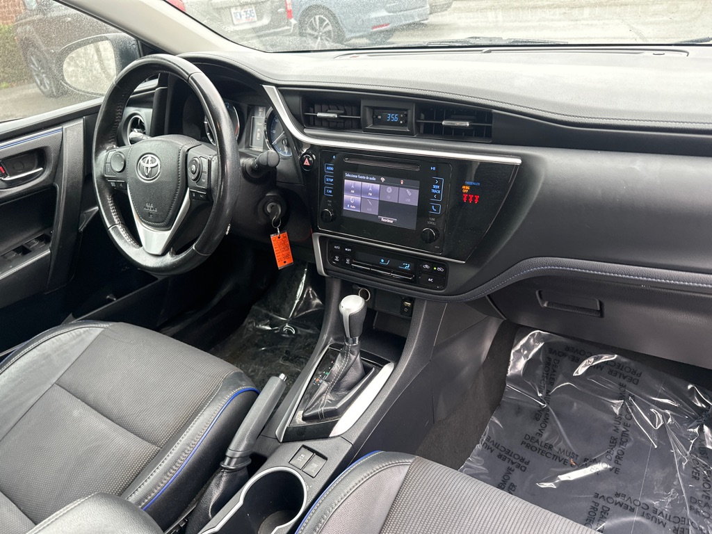 Vehicle image 20 of 38