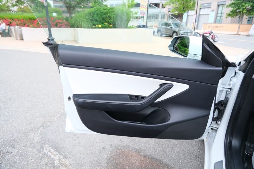 Vehicle image 16 of 35
