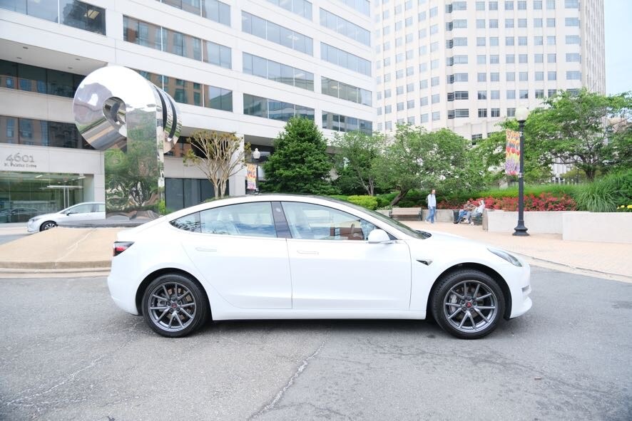 Vehicle image 4 of 35