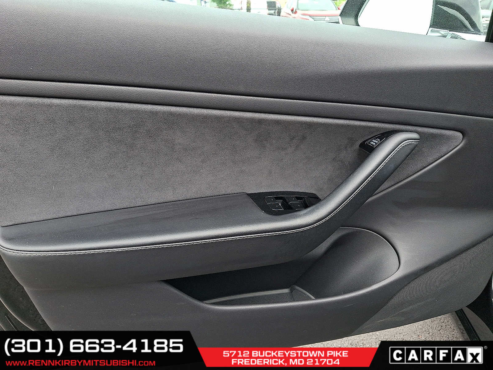 Vehicle image 13 of 32