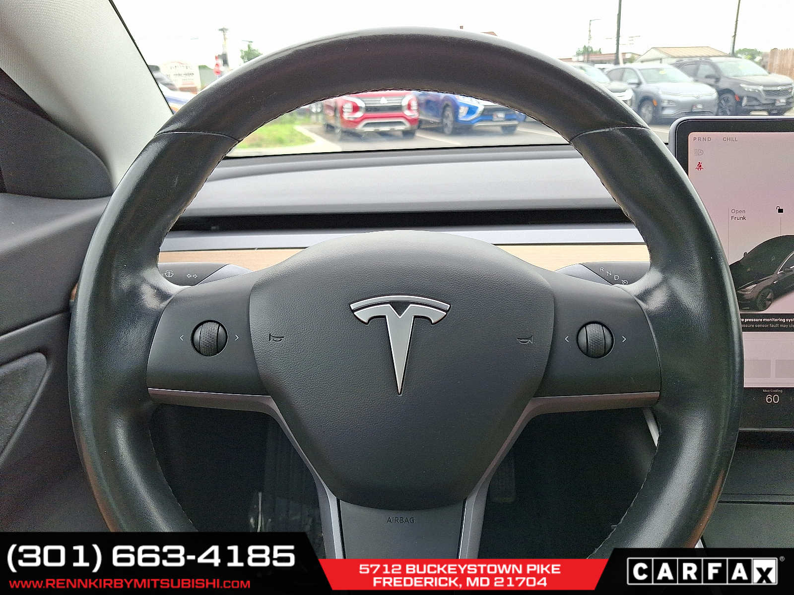 Vehicle image 21 of 32