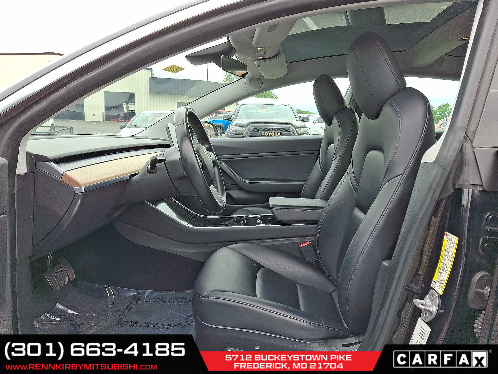 Vehicle image 14 of 32