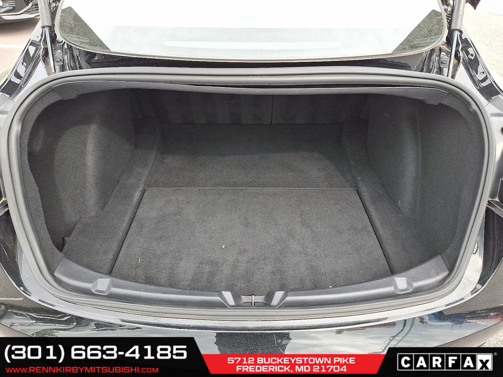 Vehicle image 29 of 32
