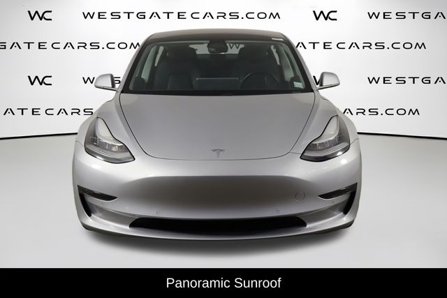 2019 Tesla Model 3 Long Range Image 2 of 47